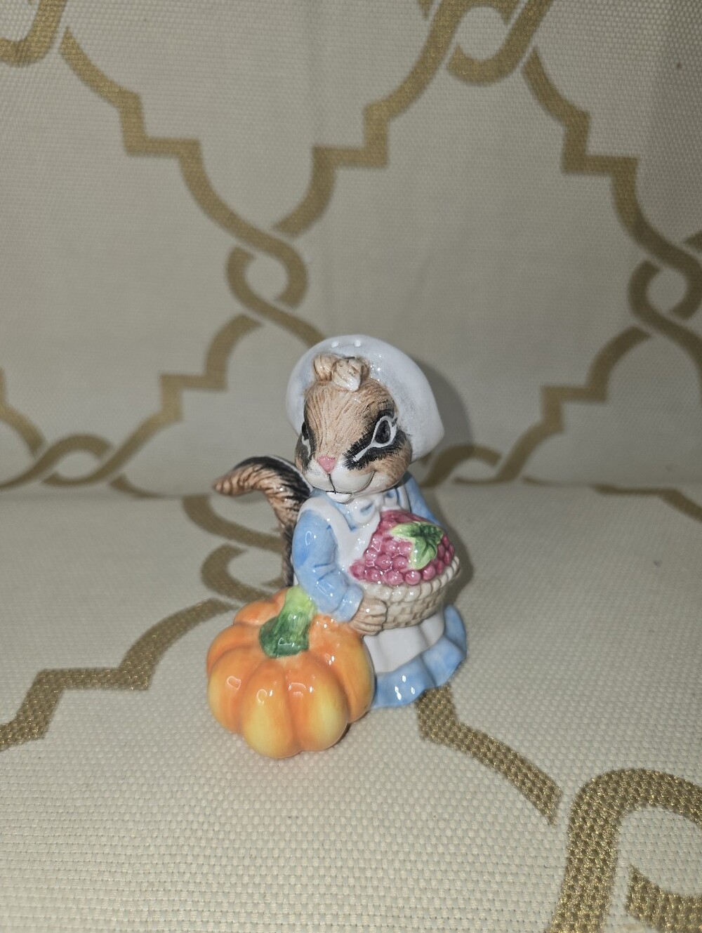 Fitz & Floyd Salt or Pepper Chipmunk Thanksgiving Pilgrim Pumpkin Harvest Shaker